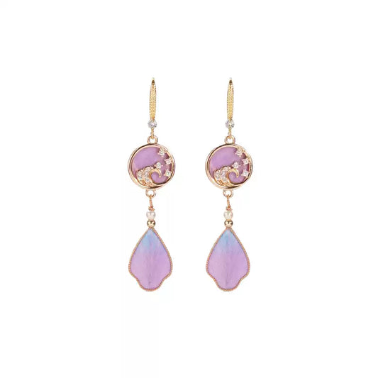 Ancient style design earrings