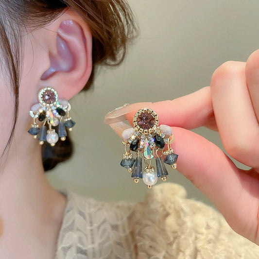 Crystal-style earring design 7