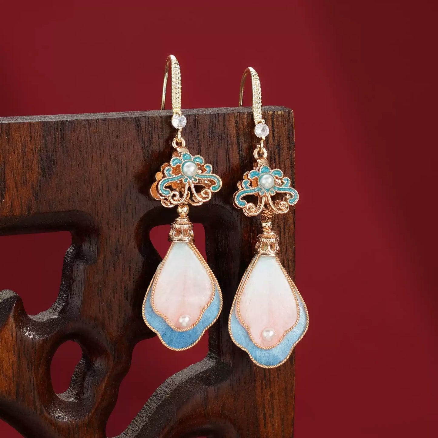 Pink Feathers earrings