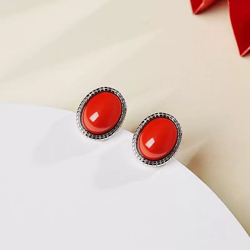 Royal family Earrings  - Love Attractor