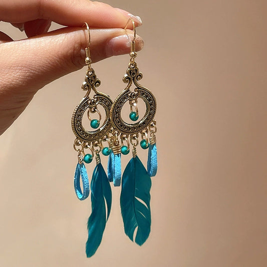 Retro style earring design 2