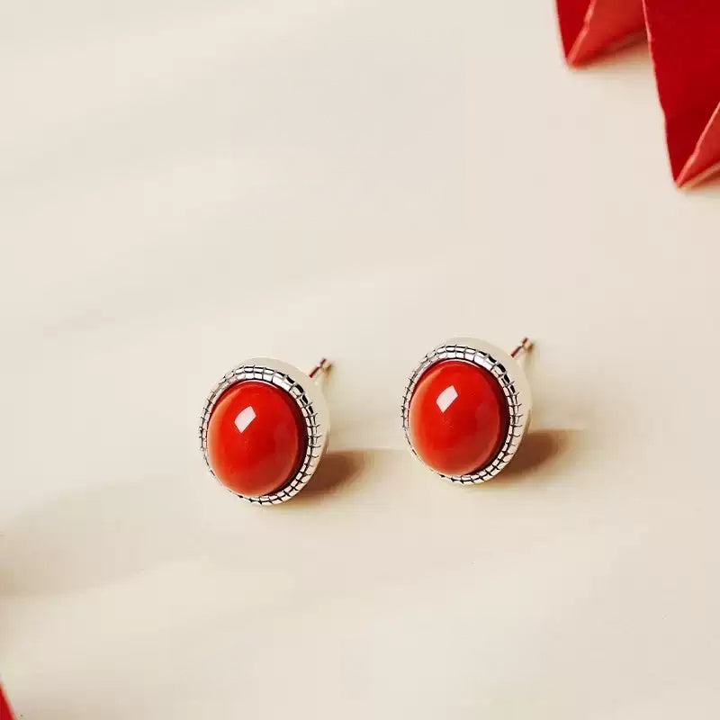 Royal family Earrings  - Love Attractor