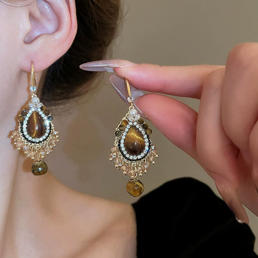 Crystal-style earring design 10