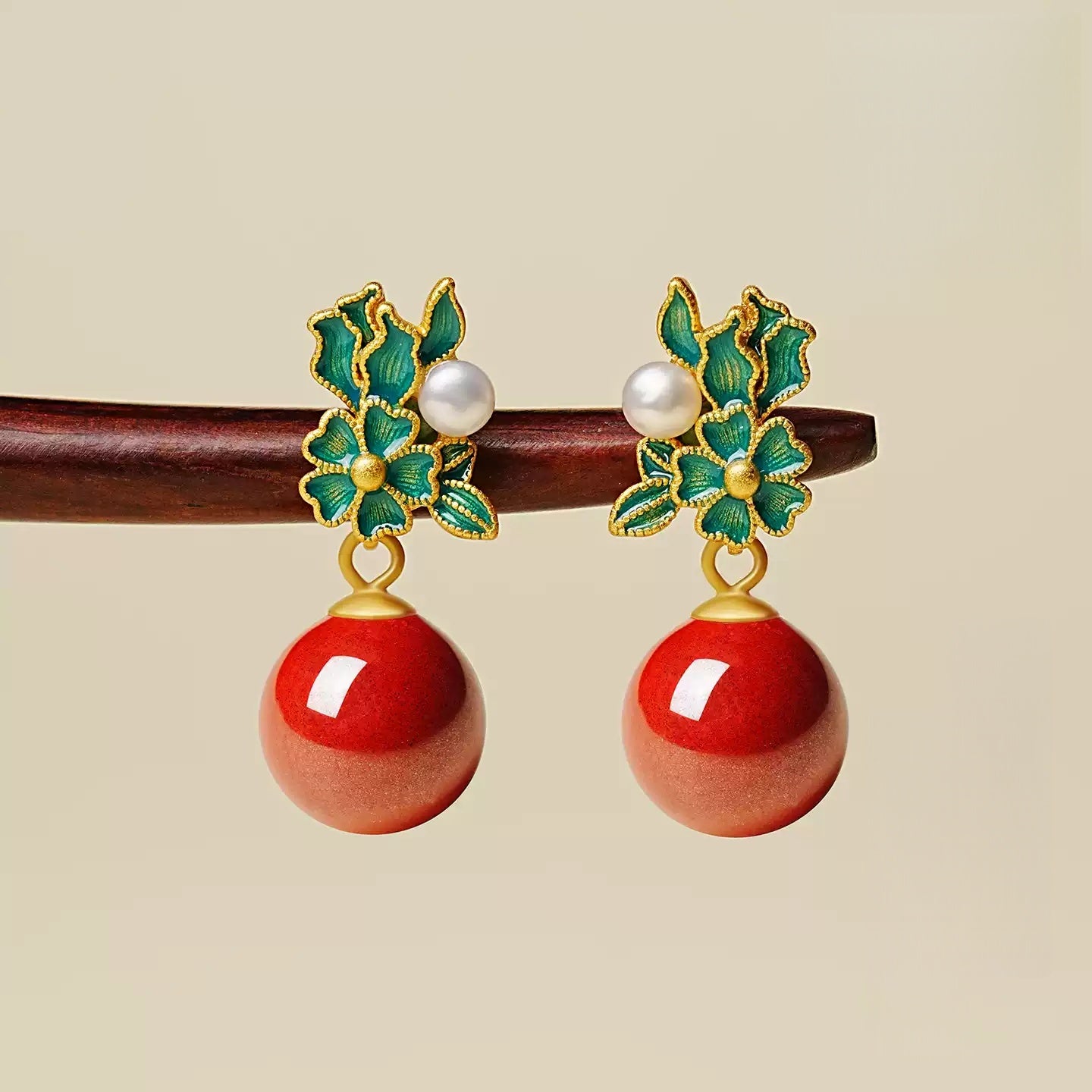China's top designer designs green leaves Earrings  - Love Attractor
