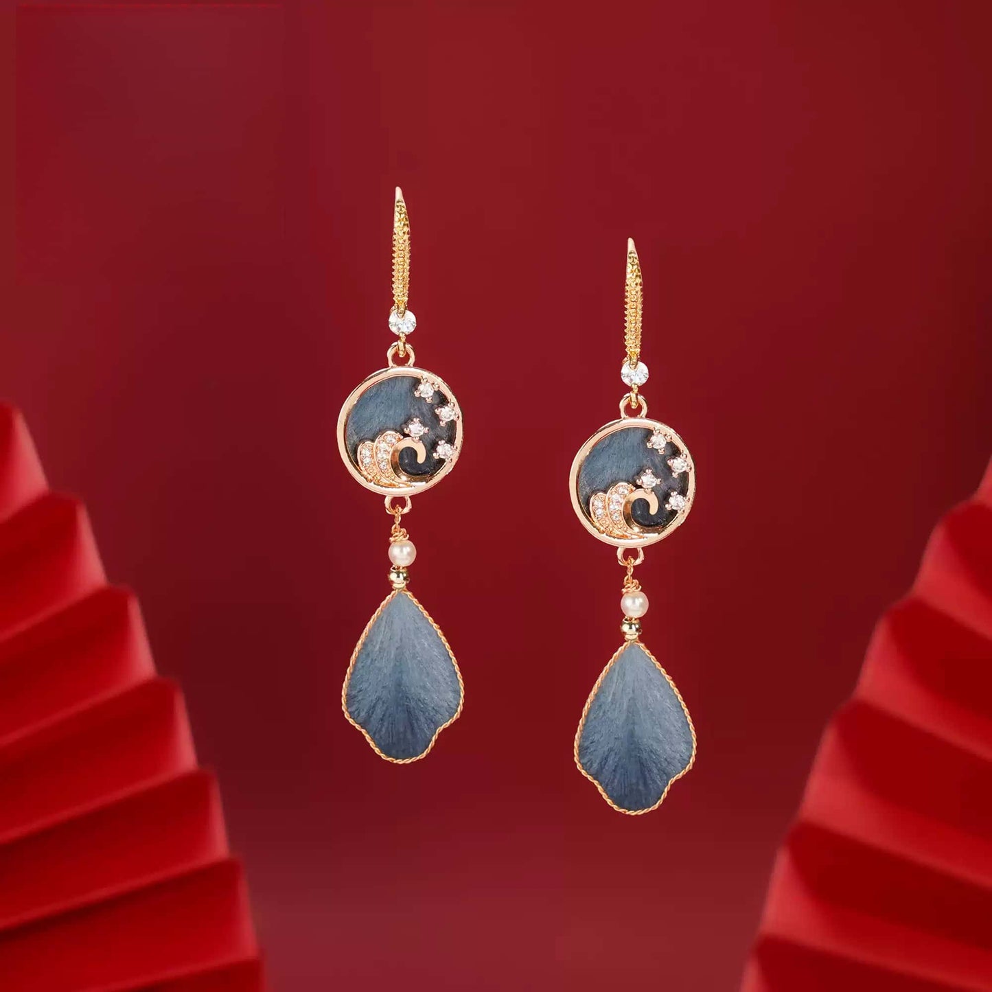 Unique design earrings