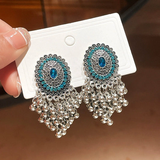 Retro style earring design 14