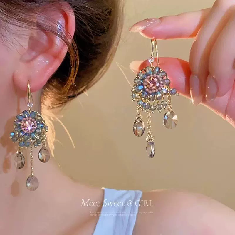 Crystal-style earring design 18