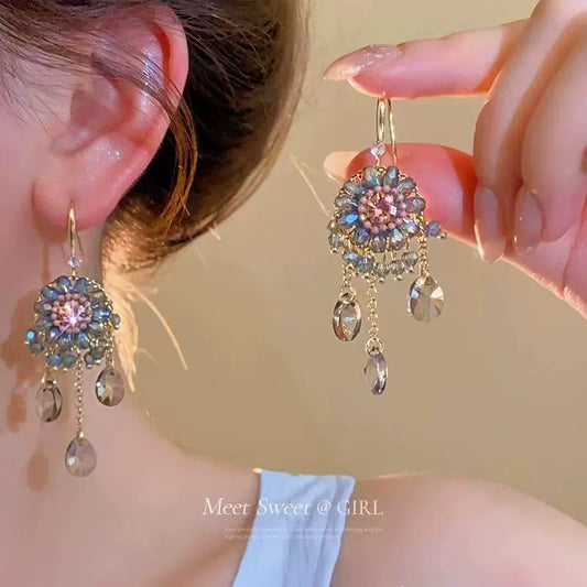 Crystal-style earring design 18
