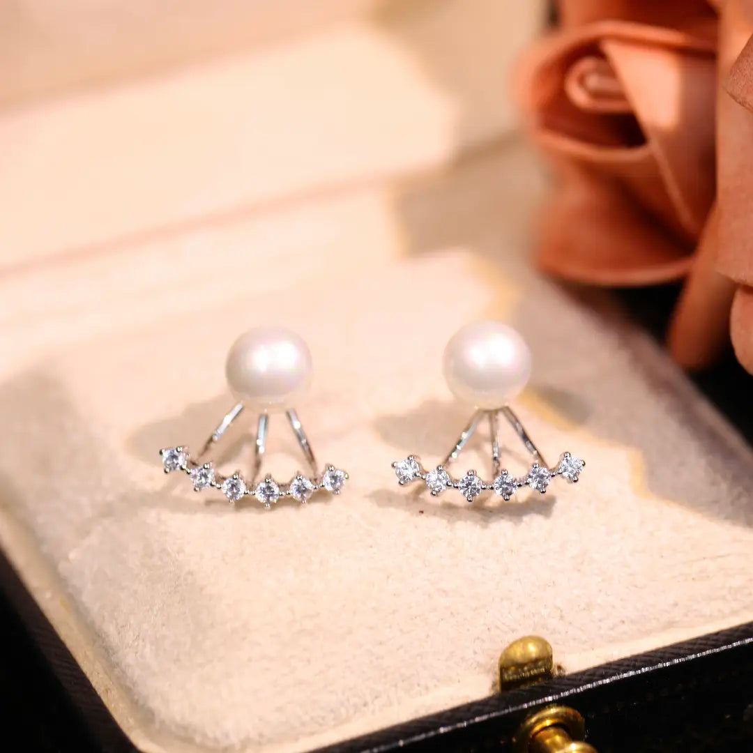 Unique pearl design earrings
